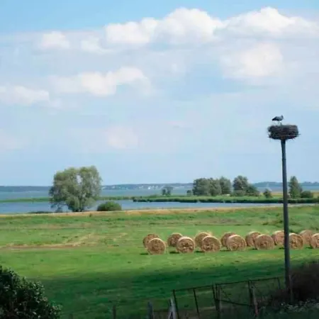 Haus Am Achterwasser - Ferienwohnung Im Eg Apartmán *